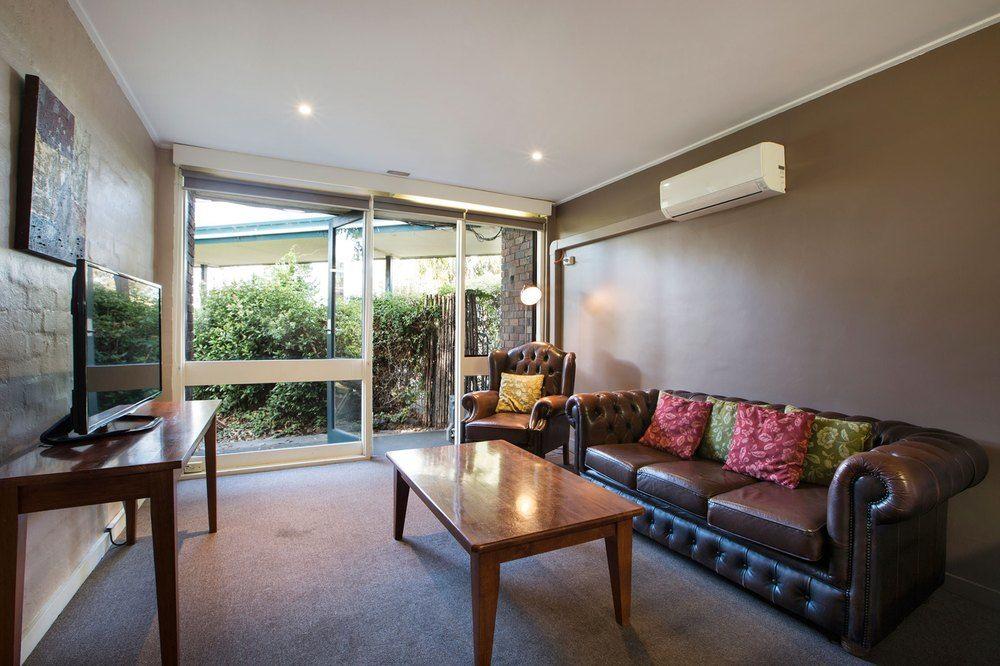 Burvale Hotel Nunawading Eksteriør billede