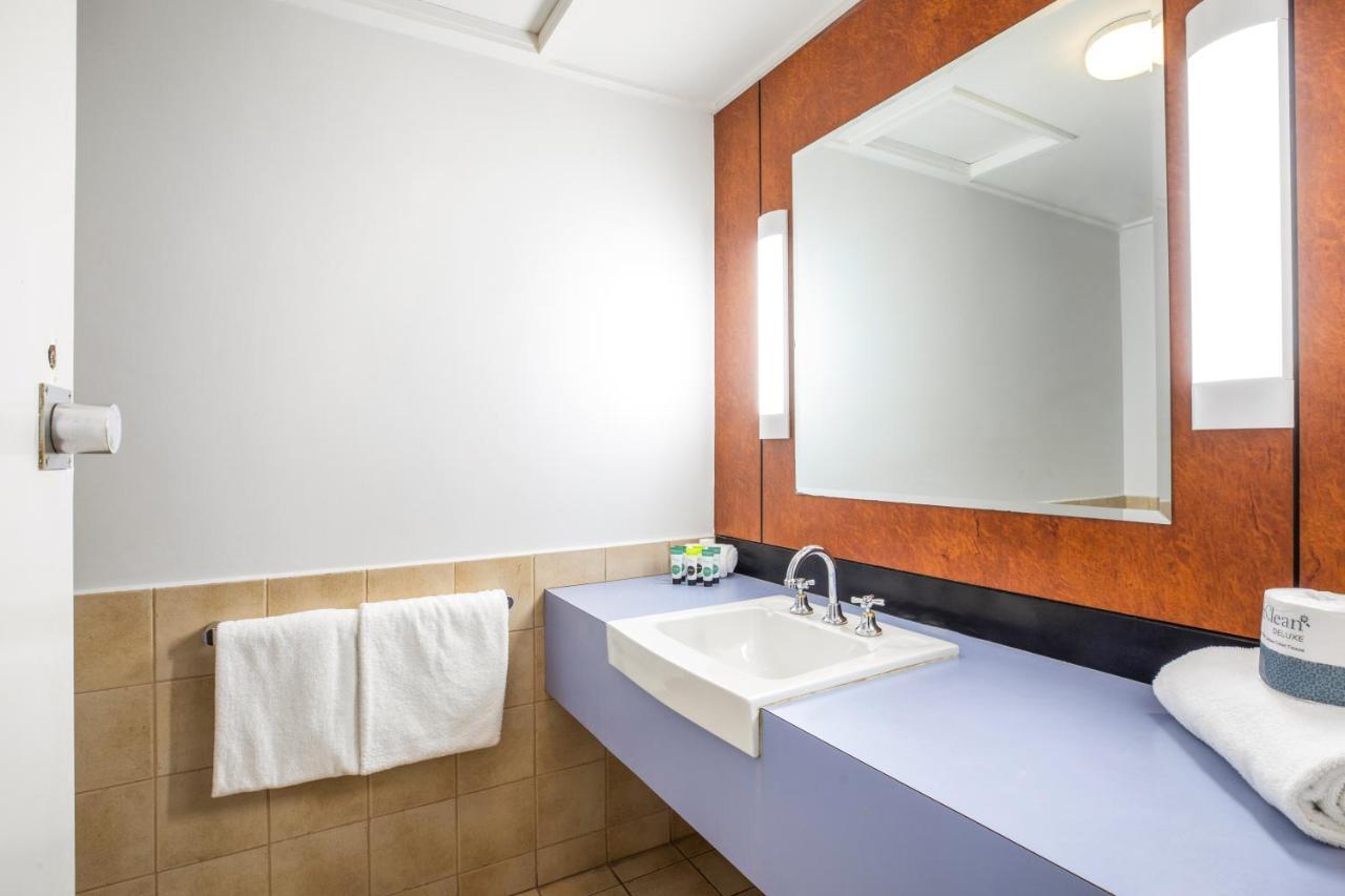 Burvale Hotel Nunawading Eksteriør billede