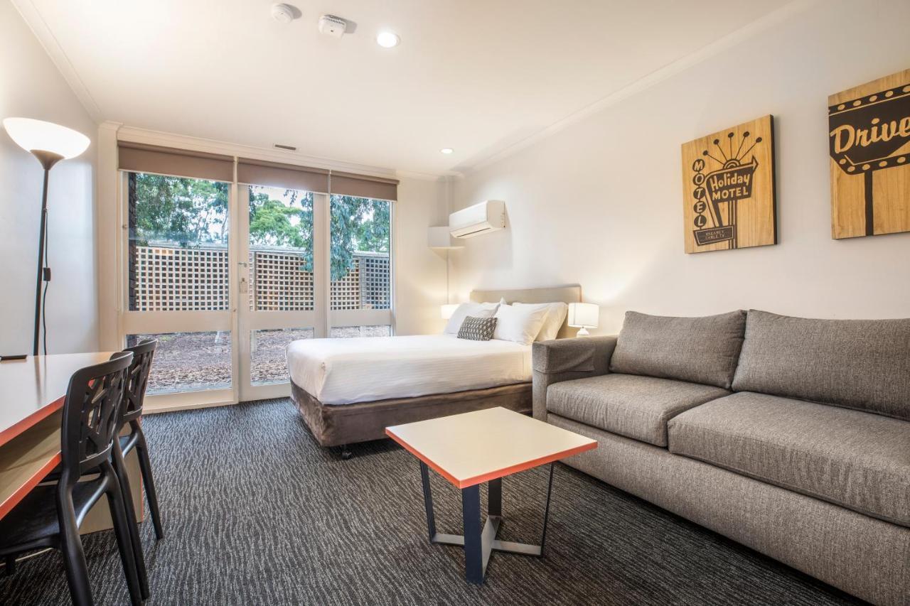 Burvale Hotel Nunawading Eksteriør billede