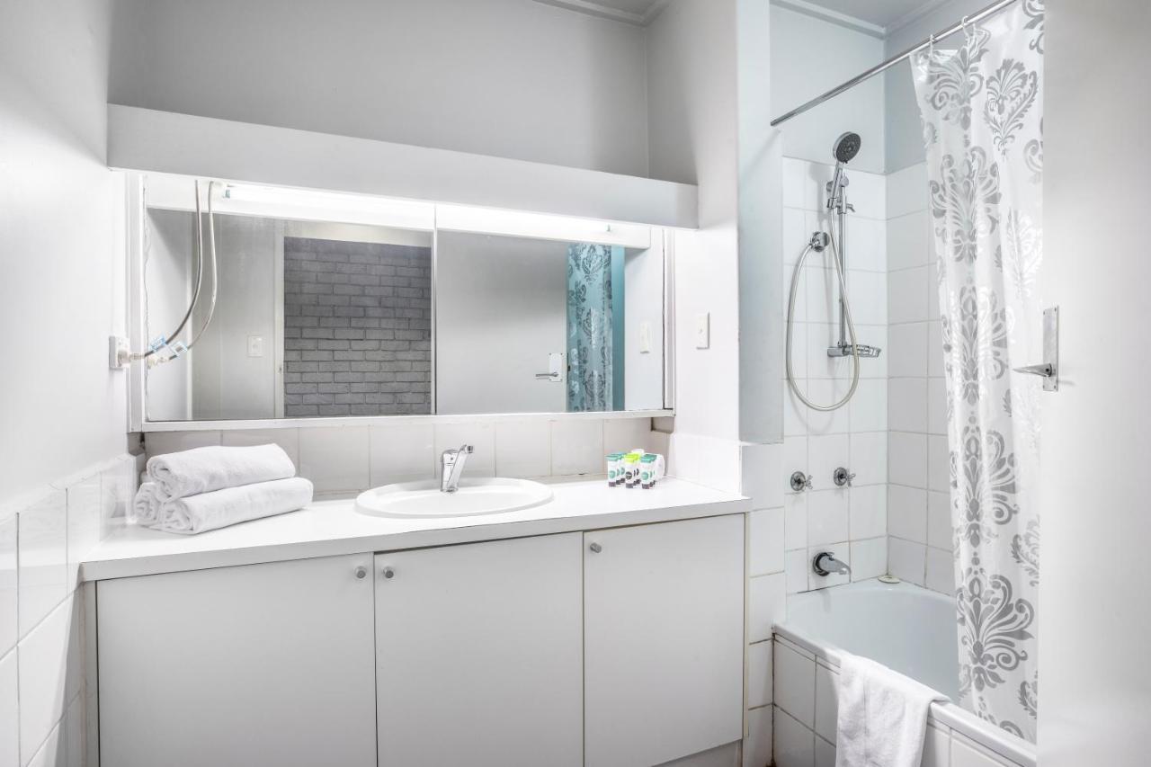 Burvale Hotel Nunawading Eksteriør billede