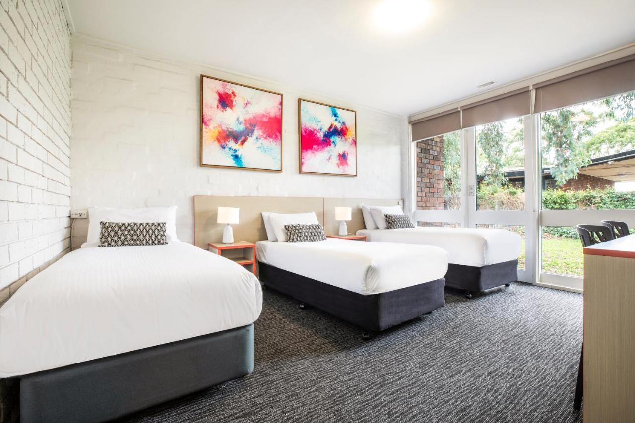 Burvale Hotel Nunawading Eksteriør billede