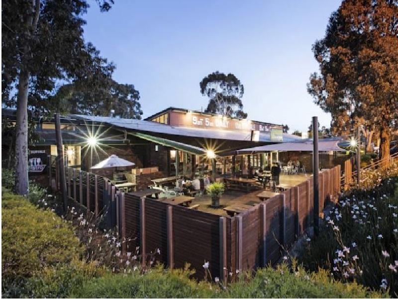 Burvale Hotel Nunawading Eksteriør billede