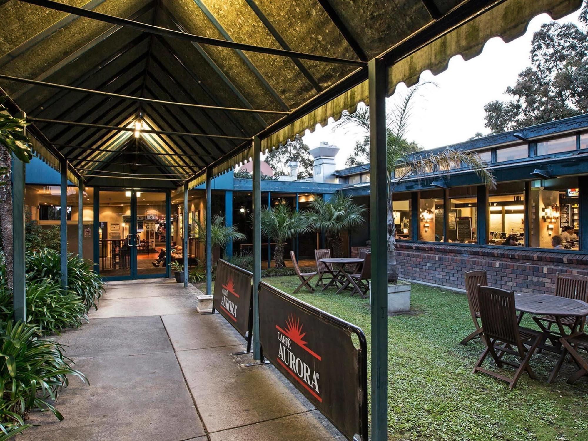 Burvale Hotel Nunawading Eksteriør billede