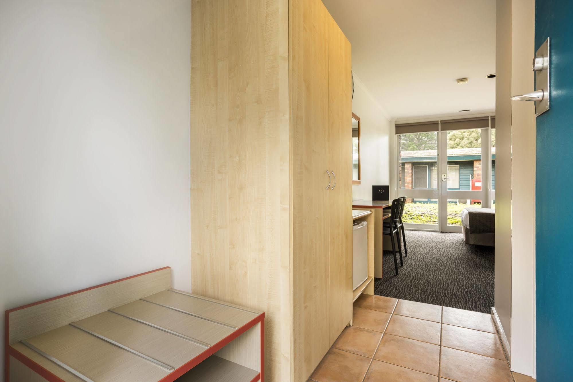Burvale Hotel Nunawading Eksteriør billede